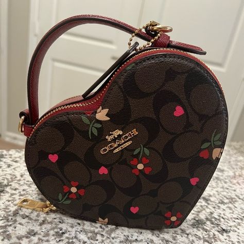 COACH Heart Crossbody Coach Heart Bag, Cap Rising, Heart Bags, Crossbody Coach, Louis Vuitton Collection, Coach Logo, Luxury Purses, Heart Bag, Bags Coach