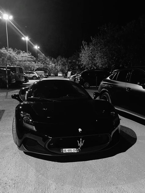 #aesthetic #maserati #cars #car #coche #lujo #luxury #deportivos #lovelife #luxurylife Maserati Ghibli Black, Aesthetic Maserati, Black Cars Aesthetic, Dark Car Aesthetic, Maserati Aesthetic, Viktor Aesthetic, Gallows Hill, Luxurious Minimalism, Black Maserati