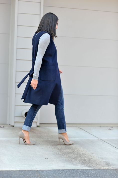 Denim Trench Coat Outfit, 2017 Outfits, Trench Outfit, Sleeveless Trench Coat, Trench Coat Fall, Sleeveless Trench, Casual Outfit Ideas, Cold Weather Outfit, Trench Coat Outfit