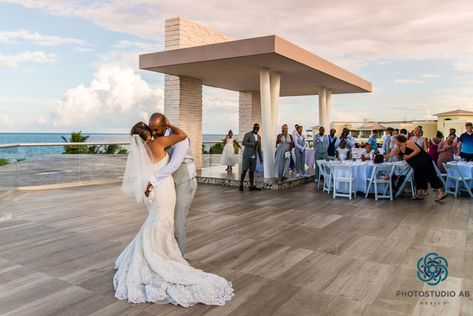 First dance Rooftop Grand Moon Palace Cancun wedding Grand Moon Palace Cancun, Moon Palace Cancun Wedding, Cancun Moon Palace Resort, Affordable Destination Wedding Locations, Wedding Vowels, Sky Terrace, Rooftop Wedding Ceremony, Affordable Destination Wedding, Moon Palace Cancun