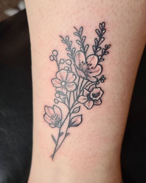 Flower Bunch Tattoos, Tattoos 2023, Simple Flower Tattoo, Wildflower Tattoo, Tattoo Flowers, Flower Bunch, Simple Flower, Small Tattoo, Simple Flowers