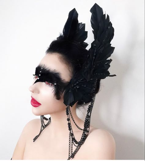 Crow Makeup, Raven Makeup, Raven Costume, Crow Costume, Dark Mask, Lake Photoshoot, Feather Mask, Feather Headpiece, Dress Up Boxes