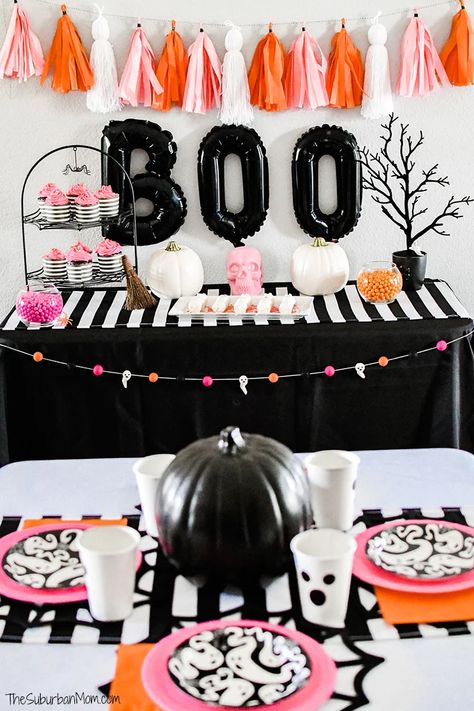 Girly Pink Halloween Party Ideas - Decorations, Activities, Food And More Pink Halloween Party Ideas, Halloween Tent Decorating Ideas, Pink Halloween Baby Shower Ideas, Themed Halloween Party Ideas, Pink Halloween Birthday Party, Spooky Sleepover, Halloween Birthday Favors, Pink Halloween Party, Halloween Party Girls