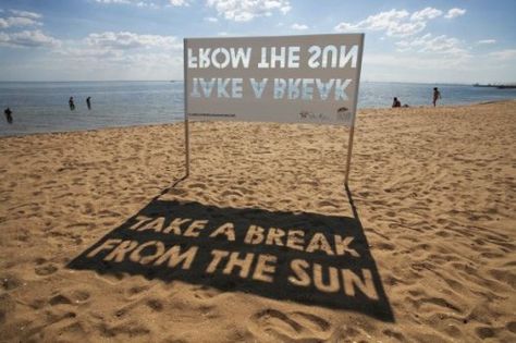 Ah--shade. Sometimes there's too much heat on the beach (and the kitchen). Poster Grafico, Guerrilla Marketing, Typography Artwork, Publicidad Creativa, Cool Typography, Street Marketing, Event Signage, Guerilla Marketing, Shadow Art