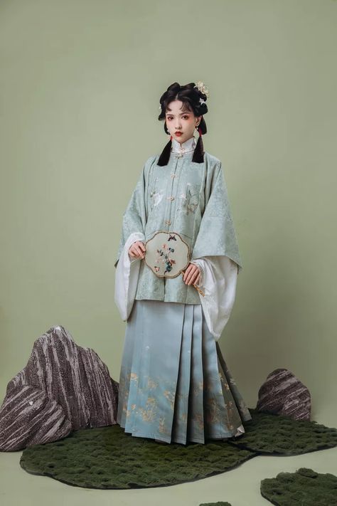 Ming Dynasty Hairstyle, Ming Dynasty Clothing, Ming Dynasty Hanfu, Dynasty Clothing, Hanfu Hairstyles, Traditional Asian Dress, Chinese Traditional Clothing, Human Drawing, Chinese Hanfu