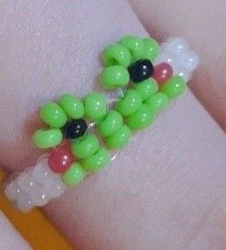 Frog Kandi Bracelet, Kandi Strawberry, Kandi Ring, Frog Kandi, Rave Kandi Ideas, Make Clay Beads, Kandi Inspo, Diy Kandi Bracelets, Pony Bead Crafts