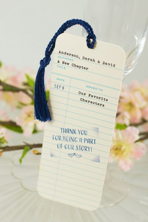 Wedding Bookmark, Wedding Favor Sayings, Affordable Wedding Favours, Book Themed Wedding, Literary Wedding, Homemade Wedding Favors, Creative Wedding Favors, Inexpensive Wedding Favors, Library Wedding