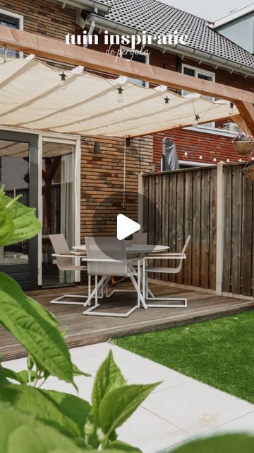 JESSICA on Instagram: "Na het plaatsen van de reels met beelden van onze vernieuwde tuin kreeg ik heel veel vragen over de pergola, dus in deze reels beantwoord ik wat veelgestelde vragen en vertel ik precies wat het ons gekost heeft 😊 Heb je nog meer vragen? Stel ze gerust! :)  #tuininspiratie #tuininspo #schaduwdoek #pergola #overkapping #garden #gardendesign #tuinontwerp #tuinidee #keramischetegels #kunstgras #gardeninspiration #gardenlove #vlonder #houtenvlonder #eettafel #tuinset #eettafelstoelen" Tuin Idees Met Vetplante, Pergola Patio, Pergola, Patio, On Instagram, Quick Saves