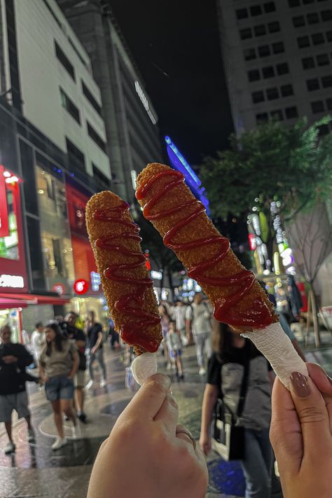 Street food
Korean food
Korean street food
Korean
Korea
South Korea
Seoul 
Food
Snack
Corndog Cheese Corndog, Best Korean Food, Algeria Flag, Korean Market, Food And Snacks, Street Food Market, Asian Aesthetic, Korean Photo, Korean Street Food