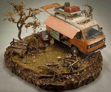 Diorama Art on Instagram: “Lets camping 😎 👉🏻Follow: @makediorama via:??? #diorama #dioramaart #cardiorama #cars #modelcar #dioramas #maket #howtomake #scalemodel…” Mini Diorama, Plastic Model Cars, Miniature Cars, Model Train Layouts, Train Layouts, Miniature Model, Model Railway, Model Kits, Model Making