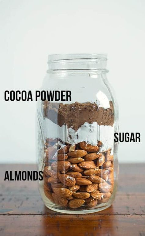 Diy Almond Butter, Molten Cakes, Nutella Snacks, Homemade Ingredients, Almond Butter Chocolate, Nutella Recipes Easy, Healthy Nutella, Chocolate Almond Butter, Cinnamon Roll Bread