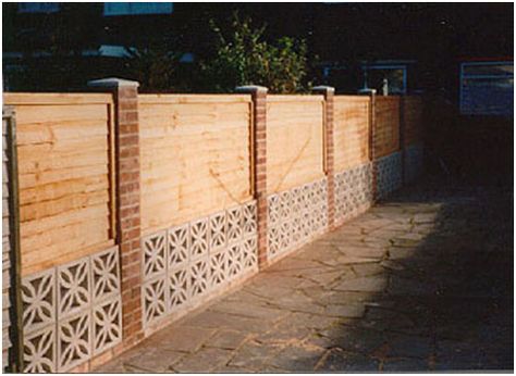 Love the concrete block/wood combo! Block Wall Fence, Fences Ideas, Cladding Exterior, Fence Decorations, Decorative Fence Panels, Wooden Fences, Breeze Block Wall, Cheap Blinds, Exterior Facade