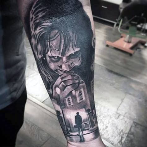 Mens Horror Movie Tattoos Adventure Tattoo, Culture Tattoos, Horror Movie Tattoos, Movie Tattoo, Movie Tattoos, Scary Tattoos, Theme Tattoo, Skeleton Hand Tattoo, Bicep Tattoo