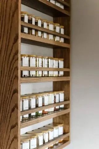 20 DIY Spice Rack Ideas to Get Rid of Clutter Once and for All Diy Hanging Spice Rack Ideas, Spice Racks Diy, Wall Mount Spice Rack Ideas, Diy Wooden Spice Rack, Spice Wall Ideas, Spice Racks Ideas, Spice Shelf Ideas, Wall Spice Rack Ideas Diy, Spice Organization Ideas