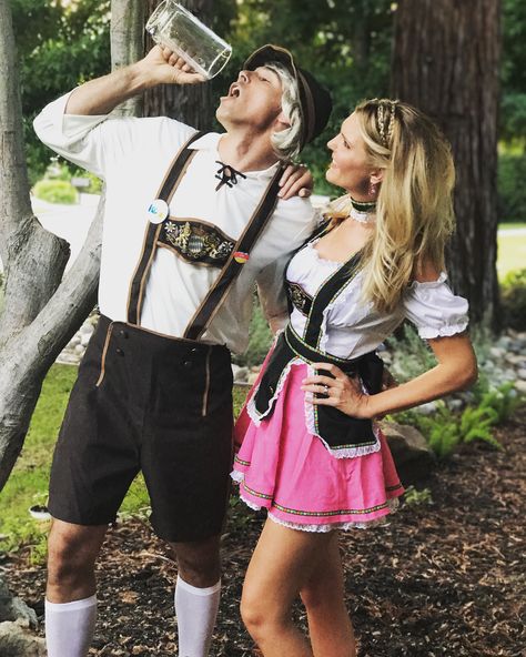 Oktoberfest Halloween Costumes, Diy Octoberfest Outfits, German Couple Costume, German Halloween Costume, Oktoberfest Couples Costume, Halloween Doorstep, Oktoberfest Party Outfit, Octoberfest Outfits Women, Fitted Dress For Oktoberfest Costume