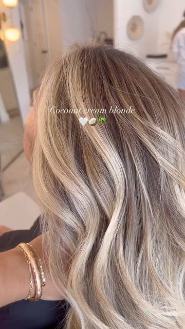 HAIR PAINTERS™ on Instagram: "Coconut cream blonde 🥥 by @_hairbypaula   Toned with @originalmineral clean color 10.0 & 10.13  Check out @simplyorganicofficial to get @originalmineral products to achieve blondes like this ✨njsalon #njhair #njbalayage #nycbalayage #modernsalon #americansalon #showmethebalayage #bestofbalayage #brooklynsalon #mastersofbalayage #balayagegoals #monmouthcountysalon #calistyle #beachwaves #balayageartist #balayageinspo #dailyhairinspo #njbalayagespecialist #hairinspo #hairgoals #BEHINDTHECHAIR #blondehair #blondebalayage #CORCREATOR  #ORIGINALMINERAL  #OANDM  #SIMPLYORGANICBEAUTY  #ORIGINALMINERALUSA" Clean Blonde Hair Highlights, Blonde Highlights With Balayage, Blonde Hair Grown Out Roots Natural, Coconut Cream Hair Color, Coconut Cream Blonde Hair, Coconut Blonde Hair, From Dark To Blonde Hair, Balayage Blond Beige, Root Blend Blonde