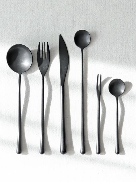 Composition : matte stainless steelCountry of Origin : CHINA Aesthetic Kitchen Utensils, Minimal Dishes, Modern Cutlery, Japanese Cutlery, Aesthetic Kitchen, Ceramic Spoons, Dinner Fork, Cutlery Set, Kitchen Stuff