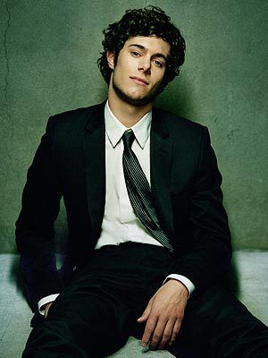 Be still my heart, Dave Rygalski/Seth Cohen! | Lindsay in Progress Babette Ate Oatmeal, Oc California, Gilmore Guys, The O.c., Adam Brody, A Man In A Suit, The Dictator, Man In A Suit, Robert Sheehan