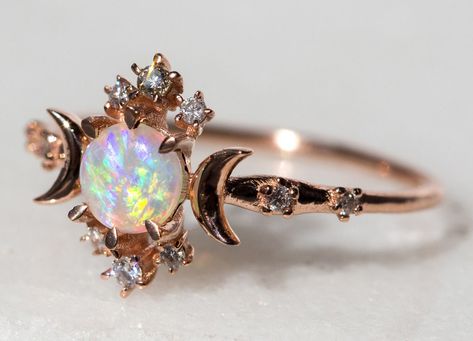 An iridescent opal ring you can find in the dictionary under "intergalactic beauty" — it'll beat any fortune or moon sign horoscope you ever read, trust me. 31 Gorgeous Engagement Rings You'll Want To Buy For Yourself Ring Opal, Gold Diamond Wedding Band, Rose Engagement Ring, Star Ring, Pretty Rings, Pretty Jewellery, Gold Engagement Rings, Unique Engagement Rings, Engagement Ring Settings