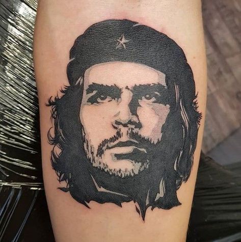 Che Guevara Tattoo, Che Guevara Art, Cuban Revolution, Lips Inspiration, History Tattoos, Portrait Tattoos, Classic Tattoo, Tattoo Model, Tattoo Ideas Design