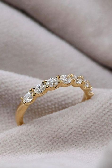 The Most Popular Matching Wedding Bands ★ #engagementring #proposal