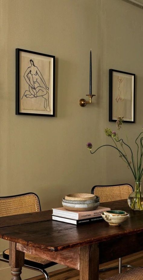 Home Styles Types Of Interior, Small Apartment Dining, Apartment Dining, Flat Interior, Italian Home, Apartment Inspiration, Interior Inspo, House Inspo, First Home