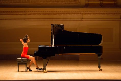 yuja-wang Yuja Wang, Youtube Sensation, Festival Hall, Carnegie Hall, Discover Music, Female Musicians, Ray Charles, Symphony Orchestra, Music Humor