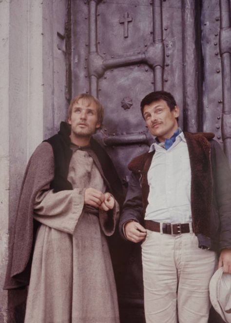 Andrei Tarkovsky with Anatoly Solonitsyn - Andrei Rublev Andrei Rublev Tarkovsky, Andre Tarkovsky, Andrey Tarkovsky, Andrei Rublev, Andrei Tarkovsky, Lars Von Trier, Ingmar Bergman, Cinema Film, Music Fashion