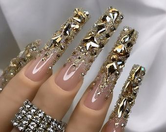 French Tip Gold, Ombre French Tip, 21st Birthday Nails, Pink Flower Nails, Bling Acrylic Nails, Popular Nails, Birthday Nails, Luxury Nails, Bling Nails