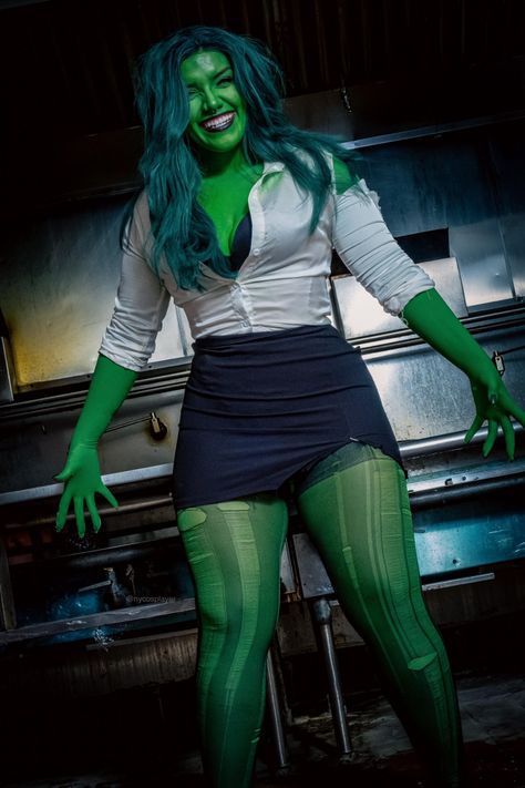 She Hulk Costume Diy, Hulk Costume For Women, She Hulk Costume, 40th Birthday Celebration Ideas, She Hulk Cosplay, Halloween Makeup Costume Ideas, Makeup Costume Ideas, Hulk Costume, Miss Hulk