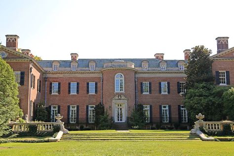 The Architect’s Eye: Dumbarton Oaks Dumbarton Oaks, Timeless House, Classical House, English Manor Houses, Cottage Lake, Amazing Homes, Georgian Architecture, American Architecture, The Architect