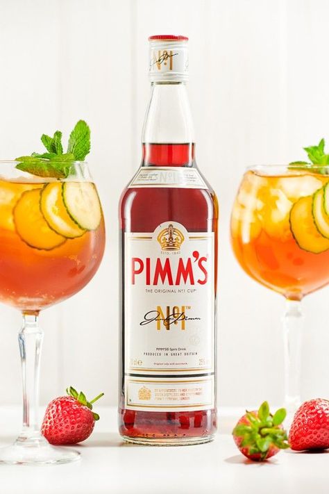 Pimms Cup Recipe, Pimms Recipe, Grill Cupcakes, Pimms Cocktail, British Summertime, Refreshing Recipes, Cucumber Cocktail, Pimms Cup, Rose Lemonade