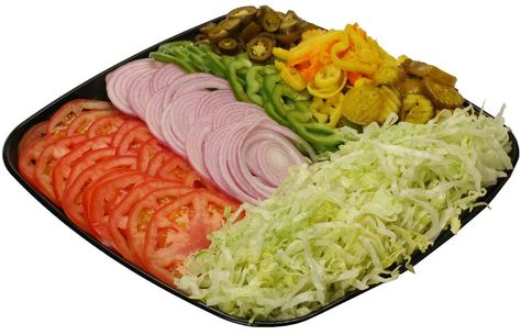 Platter idea for sandwiches or burgers Fruit Tray Ideas, Salad Presentation, Deli Platters, Deli Tray, Meat And Cheese Tray, Burger Party, Meat Trays, Roast Beef Sandwich, Cheese Trays