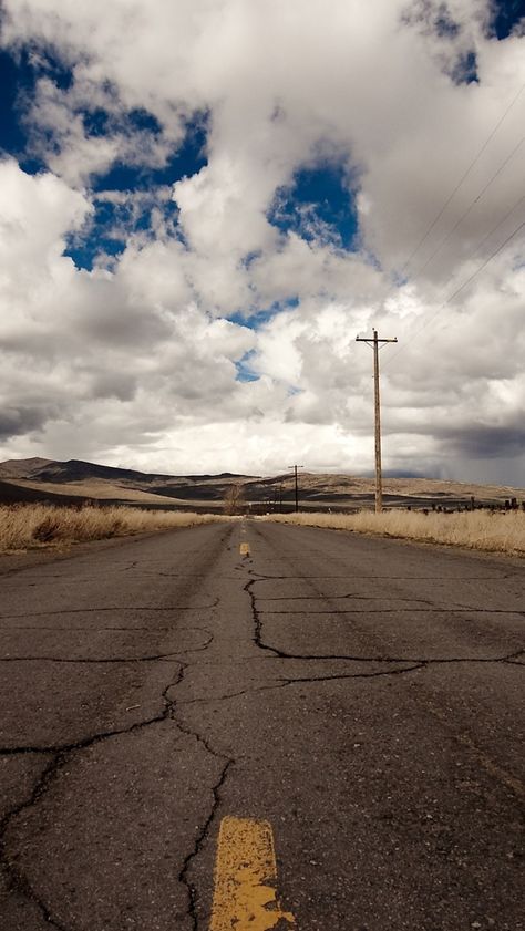 Cracked Road, Mind Blowing Images, Iphone 5 Wallpaper, Mac Wallpaper, Tree Wallpaper, Back Road, Tree Illustration, Stunning Wallpapers, Photo Tree