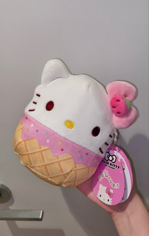 Hello Kitty Stuffy, Hello Kitty Plushies Aesthetic, Aesthetic Stuffed Animals, Squishy Mellows, Squishmallow Aesthetic, Pink Squishmallow, Hello Kitty Stuffed Animal, Sanrio Squishmallow, Hello Kitty Squishmallow