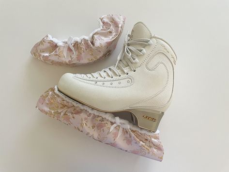 Edea Figure Skates, Roller Blading, Barbie Things, Figure Skates, Ice Snow, Ice Skate, Snow Sports, Cloth Material, The Duchess