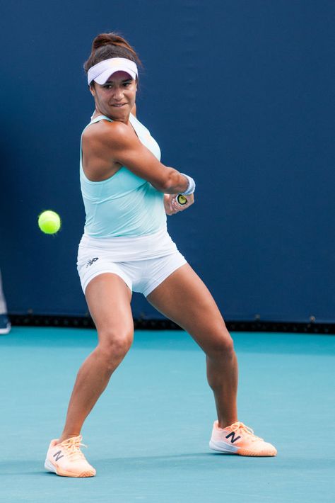 Tennis Backhand, Games Group, Heather Watson, Hard Rock Stadium, Tennis Lifestyle, Miami Open, Pro Tennis, Female Tennis, Miami Gardens