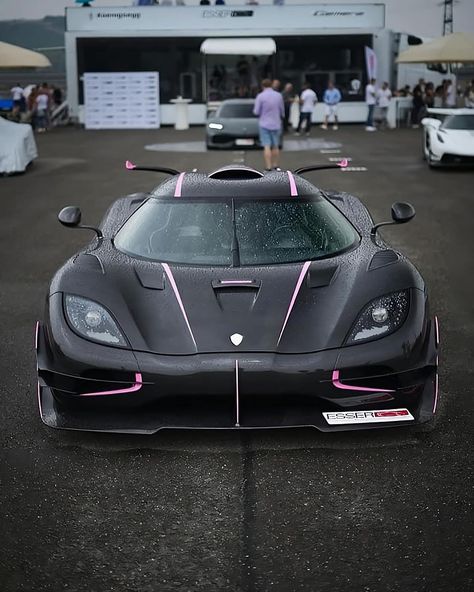 Futuristic Cars Design, Fast Sports Cars, Luxurious Cars, Street Racing Cars, Hot Bikes, Fancy Cars, Pretty Cars, Futuristic Cars, Koenigsegg