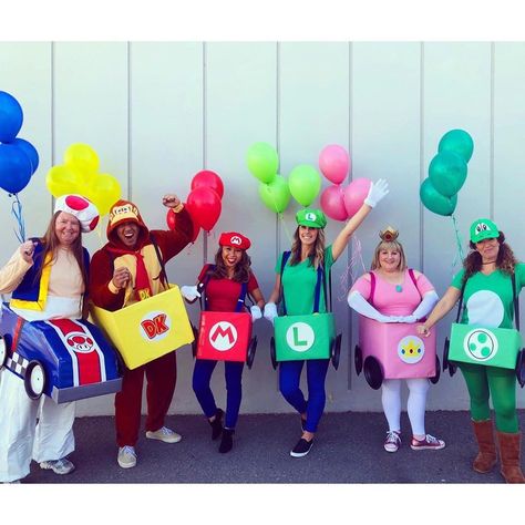 Mario Team Costume, Mario Bros Characters Costumes, Game Theme Halloween Costume, Super Mario Bros Group Costume, Diy Mario Kart Costume, Super Mario Kart Costumes, Mario Cart Halloween Costumes Diy, Mario Group Halloween Costumes, Mario Kart Costumes Group