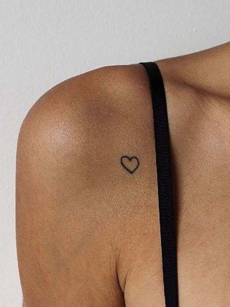 Shoulder Heart Tattoo, Discrete Tattoo, Little Heart Tattoos, Small Heart Tattoos, Muster Tattoos, Dainty Tattoos, Feather Tattoos, Pattern Tattoo, Feminine Tattoos