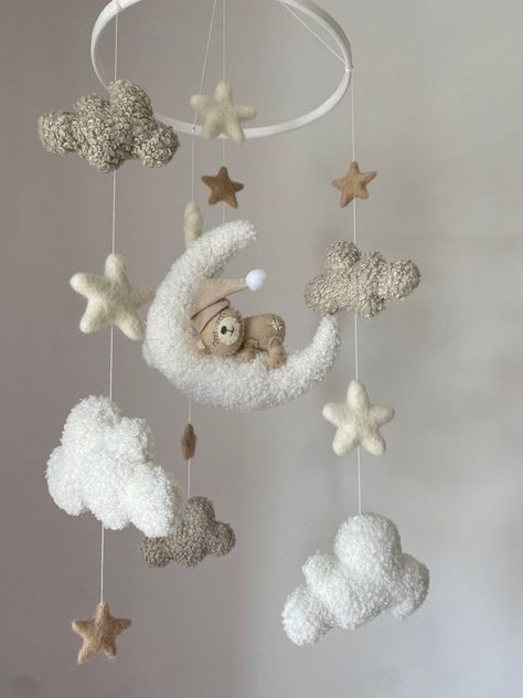 Boucle Teddy Baby Mobile in Beige/ Neutral Nursery/baby Shower - Etsy Gray Beige Nursery, Gender Neutral Mobile, Small Nursery Room Inspiration, Baby Boy Nursery Inspiration, Babies Room Ideas, Baby Room Inspiration Neutral, Beige Baby Nursery, Beige Baby Room, Cloud Baby Room