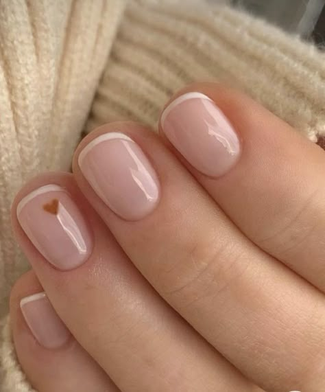 Korean Manicure Aesthetic, Natural Nails Manicure, Mens Nails, Hello Nails, Subtle Nails, Nice Nails, Simple Gel Nails, Minimal Nails, Casual Nails