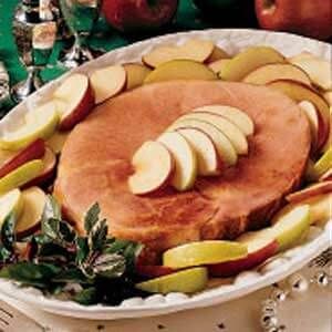 Baked Ham and Apples Topping For Ham, Holiday Kids Snacks, Baked Stuffed Apples, Ham Steak Recipes, Stuffed Apples, Sausalito California, Recipe For 2, Ham Steaks, St Marys