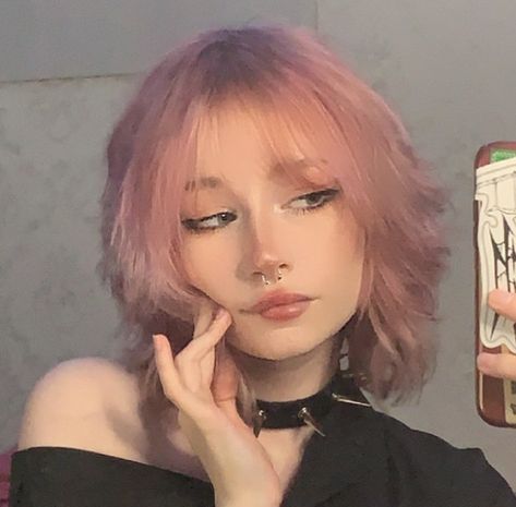 @yswidy Egirl Aesthetic, Girl With Pink Hair, Goth Hair, Face Art Makeup, Alt Girls, Gothic Grunge, Emo Hair, Scene Emo, Alt Girl