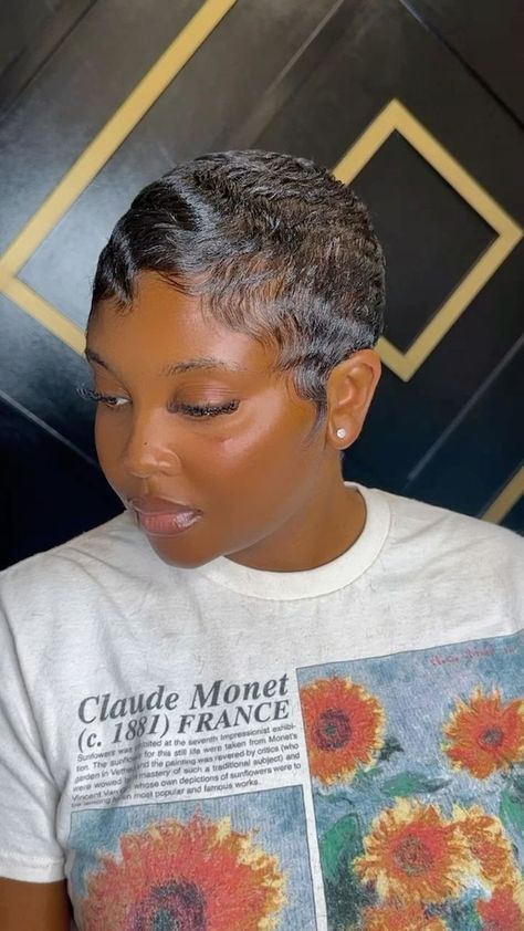 Short Haircuts Black Hair, Bald Hairstyles, Pixie Haircut Black Women, Low Cut Hairstyles, Haircut Black Women, Finger Waves Short Hair, Short Relaxed Hairstyles, Short Hair Designs, Short Hair Waves