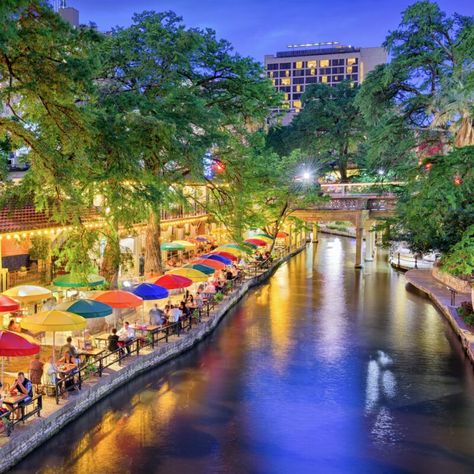 San Antonio Vacation, San Antonio River Walk, Vacay Ideas, San Antonio Missions, Travel Texas, San Antonio Riverwalk, San Antonio River, Texas Places, Downtown San Antonio