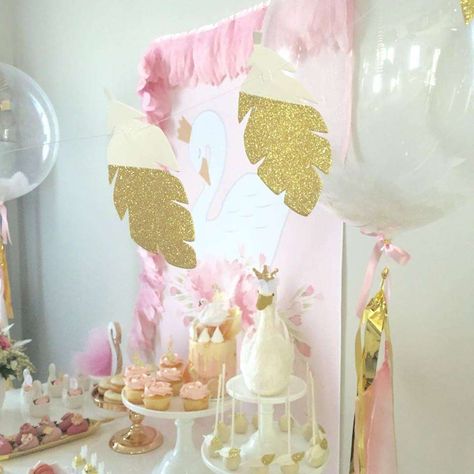 Swan Party by Little Big Company | CatchMyParty.com Swan Theme Birthday Party, Girl Christening Decorations, Glitter Cake Pops, Swan Party, Swan Baby Shower, Lake Party, Christening Decorations, Swan Decor, Ballet Birthday