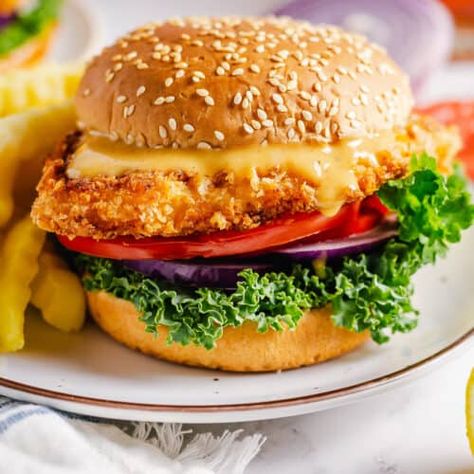 Buttermilk Crispy Chicken Sandwich - House of Nash Eats Best Chicken Burger Recipe, Buttermilk Crispy Chicken, Buttermilk Marinated Chicken, Crispy Chicken Burgers, Crispy Chicken Sandwiches, Spicy Chicken Sandwiches, Homemade Honey Mustard, Chicken Burgers Recipe, Breaded Chicken Breast