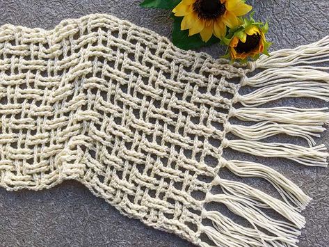 Free Crochet Lace Spring Scarf Pattern - Crochet Bits Lace Crochet Scarf, Crochet Lace Scarf Pattern, Crochet Triangle Shawl, Crochet Mens Hat, Crochet Lace Scarf, Crochet Bodies, Treble Crochet, Spring Scarf, Trees And Flowers