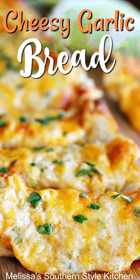 Garlic Bread Loaf, Cheesy Garlic Bread Recipe, Melissas Southern Style Kitchen, Savory Sides, Homemade Garlic Bread, Amazing Meals, Garlic Cheese Bread, Healthy Eating Breakfast, Kitchen Confidential